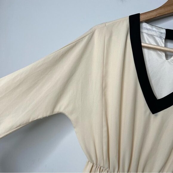 THML Womens Size Small Long Sleeve Blouson Dress Cream Black V Neckline Neutral - Picture 5 of 10
